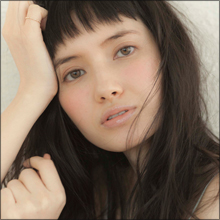 市川紗椰、魅惑のEカップバストがさらに成長!?　ハンパない存在感だとファン大喜び！