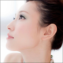 「博多の壇蜜」こと藤田可菜、ドラマチックなローカルCMが今年も話題に