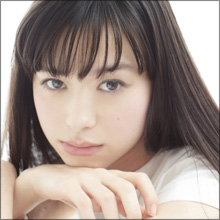 絶対的美少女・中条あやみ、ニット越しのバストが気になる最新CM