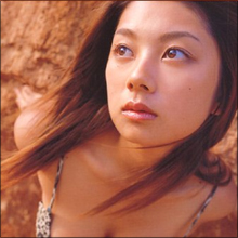 小池栄子の“巨乳伝”がセクシーすぎる…衰え知らずのボディとバラエティ能力