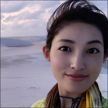 ミステリーハンター・大杉亜依里、ビキニショット披露! 家族向けバラエティで健康的な色気