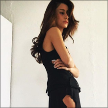 炎上キャラから「いい女」に!?　ダレノガレ明美、リメイクドレス姿がセクシーすぎると大評判！