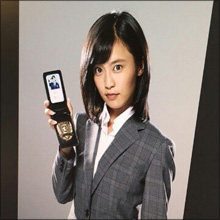 ついに女優デビューの小島瑠璃子、凛々しすぎる刑事姿にファンの期待高まる