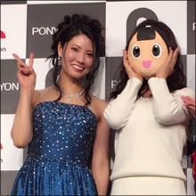 元AKB48・倉持明日香、見事なスタイルでファンを刺激! 大人の色気漂うゴージャスなドレス姿披露