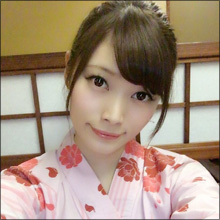 スレンダー美女・橋本真帆、キワどい温泉バスタオルショット！　美乳の谷間と浴衣姿が大好評