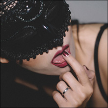 エロ体験談：ハーフ美女と夢の3P