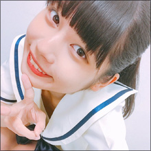注目アイドル・鹿目凛、セーラー服ショットでファンを魅了! 刺激的な“メガネビキニ”にも興奮の声