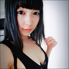 「1番えっちなシーン」は魔改造ブラ!?　自作のエロ下着でギリギリを攻める新人グラドル・鈴川ひな