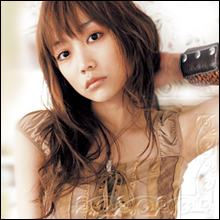 サトエリの新恋人“も”外国人!?　表参道で堂々手つなぎデート