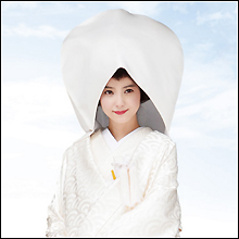 佐々木希VS山本美月の「白無垢対決」で激論…ネット上では山本優勢のワケ