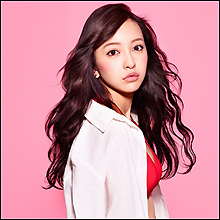 板野友美、中国映画で主演! 活発化する女優業と並行するアーティスト活動で定まらない方向性