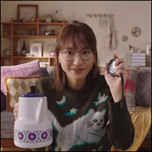 新垣結衣、YouTuber風CMで無敵の可愛さ発揮! 地味カワ&ハイテンションに男性視聴者メロメロ