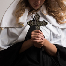 エロ体験談：シスターコスの女のコ、文化祭で「エッチな気分」になる