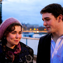 男性が女性より5歳以上年上の場合、カップル離婚率は平均より1/6に減少する