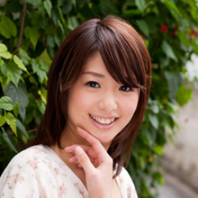 屈託のないピュア過ぎる笑顔に誰もが恋する！　美少女の中の美少女がAV界に降臨!!