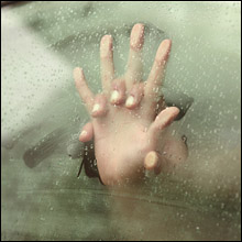 年上の痴女お姉さんに手ほどきされた初めてのカーセックス