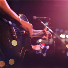 【風俗嬢・処女喪失話】メジャーデビュー直前のギタリストに捧げた処女