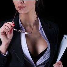 【エロ体験談】出会いカフェで上司の秘書を発見! ホテルに誘うと、まさかの濃厚中出しエッチ