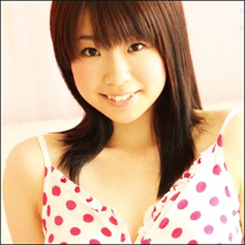 19歳のEカップ美少女の衝撃限界露出!!　女体の細部まで観察し放題