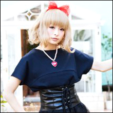 現代のポップアイコン・きゃりーぱみゅぱみゅは日本のガガになれるのか