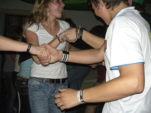 handshake0531fla.jpg