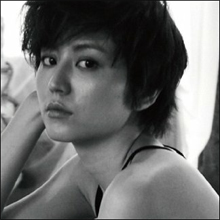 芸能界で「裸族女優」が大ブーム!!　美女が全裸になる目的とは