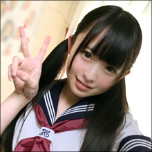 戦略的にアイドルを目指す謎の美少女発見！　『VRアイドル水泳大会』に大抜擢されたロリ系美少女「きらり」とは