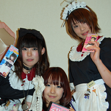 ミニスカ＆ニーソックスがアキバを救う!?