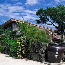 旅行雑誌が教えない沖縄【裏】ガイド