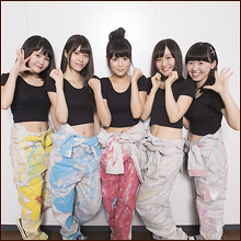 クソ生意気・情緒不安定・自己中・極度の人見知り、そして筋肉質な下半身デブ…コンプレックスがあるからこそ輝けるアイドルグループ「One Stopin Step」! デビュー直前インタビュー!!