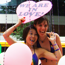 渋谷の道路をガチムチ兄貴やレズビアンが闊歩！「東京プライドパレード」レポート