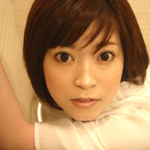 天然系美女・天川るるデビュー　いつも笑顔のそのワケとは？