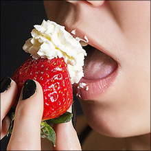 アナル舐めVS足指舐め　ハードルが高いのはどっち？