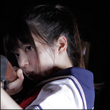 これぞ井口昇監督の原点回帰作！　ウンコまみれのゾンビ軍団大暴れ!!