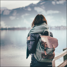 【エロ体験談】旅人系美女の過激な誘惑に溺れる