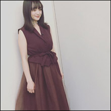「奇跡の童顔女優」安達祐実、セーラー服＆ランドセル姿に違和感なさすぎで大反響