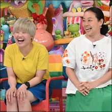 指原莉乃、見事な“おっぱいソムリエ”ぶり! 女芸人のおっぱいを揉みまくる
