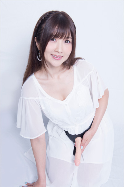 GWはオモチャで遊ぼう#02 大槻ひびき大興奮の調教用ペニバン編【Special Goods Weak】の画像9