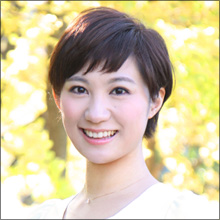 『WBS』リポーター・北村まあさ、セクシーハプニングで話題に！　胸チラ＆黒ストッキング美脚でファン魅了