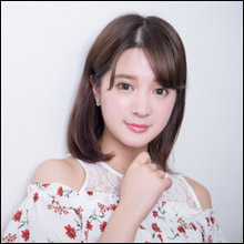 元国民的アイドルAVデビュー!!  今夏、プレステージが自信を持って送り出す超期待の新人女優・水嶋那奈!!