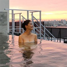 橋本マナミ、谷間チラリの美しすぎる入浴ショット！　朝ドラ出演中でもお色気は全開