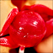 【エロ体験談】エロスイッチの入ったレズビアンカップルと超濃厚3P