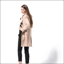 【エロ体験談】アソコの中がやたらアツかったトレンチコートの女