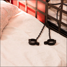 【エロ体験談】ドM美魔女を拘束してイカせまくる！　おまけに生挿入で大量中出し!!