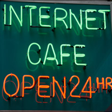 【ブッ飛び素人モデルFile】援交で食いつなぐ超ポジティブ系のネカフェ難民女子