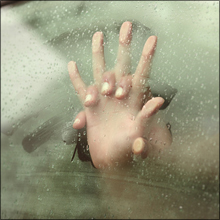 彼女の先輩をバックで突きまくったエロ体験談