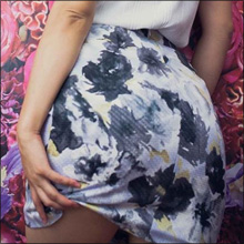 「黄金の下半身」沖名瑠美、むっちむちの美巨尻と横綱級の堂々たる佇まいで注目度アップ