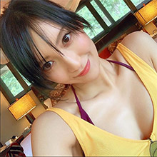 菜々緒、谷間チラリの前髪ショットに反響! 「悪女封印」のヒロイン姿にメロメロになる男性続出