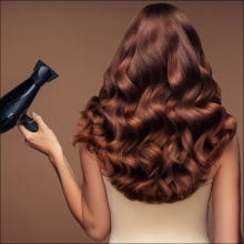 【エロ体験談】美容師に逆ナンパされて中出し