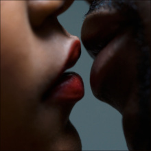 【エロ体験談】僕は黒人男性と彼女のセックスを見続ける